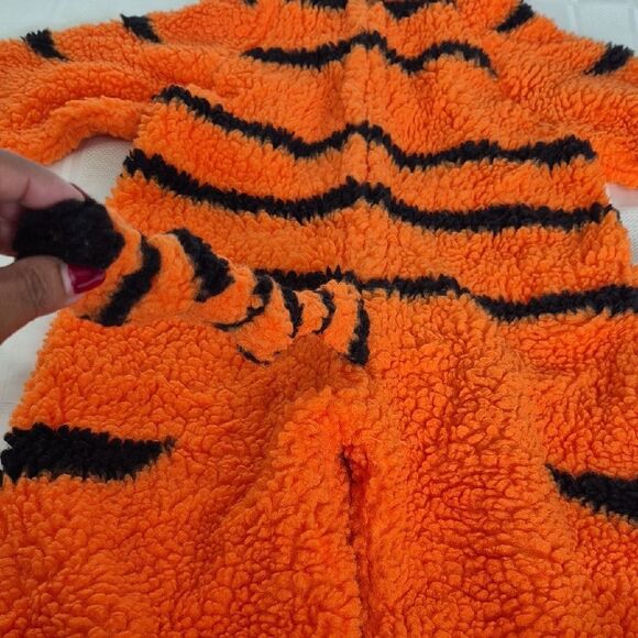 Disney Orange and Black Tigger Kids Footie Holloween Costume - Picture 4 of 16